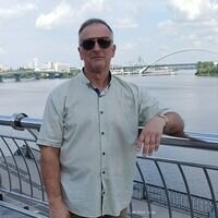 Мастер Михайло Попов