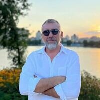 Мастер Андрій Махортов