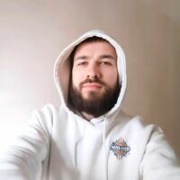 Мастер Віталій Кирпичнік