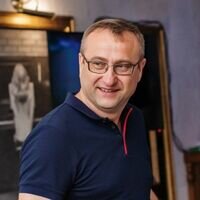 Мастер Олександр Гарарук