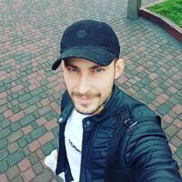 Мастер Дмитро Овсянніков