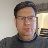 Майстер Олександр Хмель