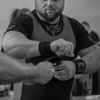 Майстер Микола Шакун