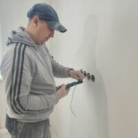 Майстер Руслан Шумов