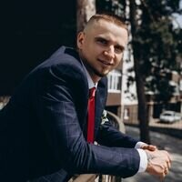 Майстер Владислав Півень