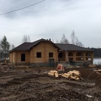 Бригада log houses and roofs