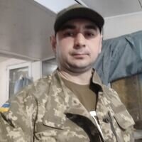 Мастер Геннадій Гусар