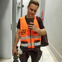 Мастер Віталій Романов