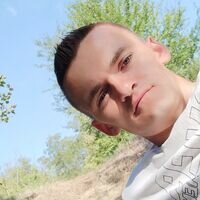 Мастер Віталій Олах